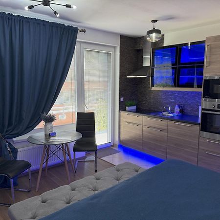 Apartment Iron Cube Prague Luaran gambar