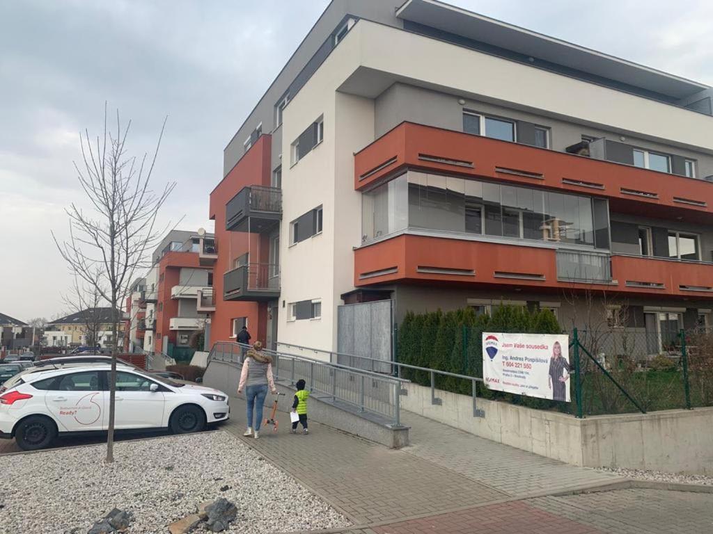 Apartment Iron Cube Prague Luaran gambar